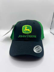 GORRO JOHN DEERE NEGRO CON MALLA VERDE