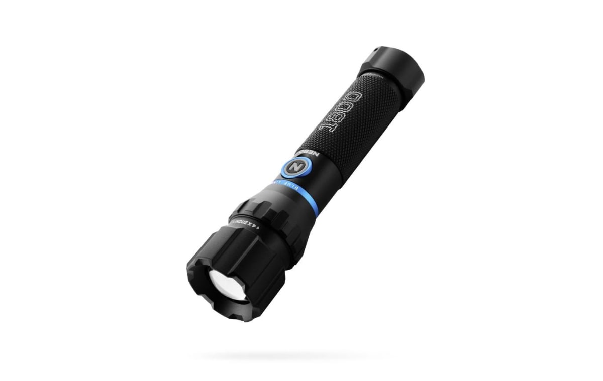 BLUELINE LINTERNA DE MANO 1800 LUMENS1