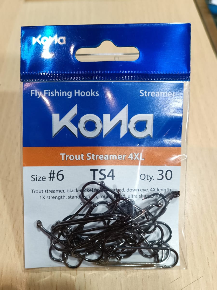 KONA HOOK TYING3