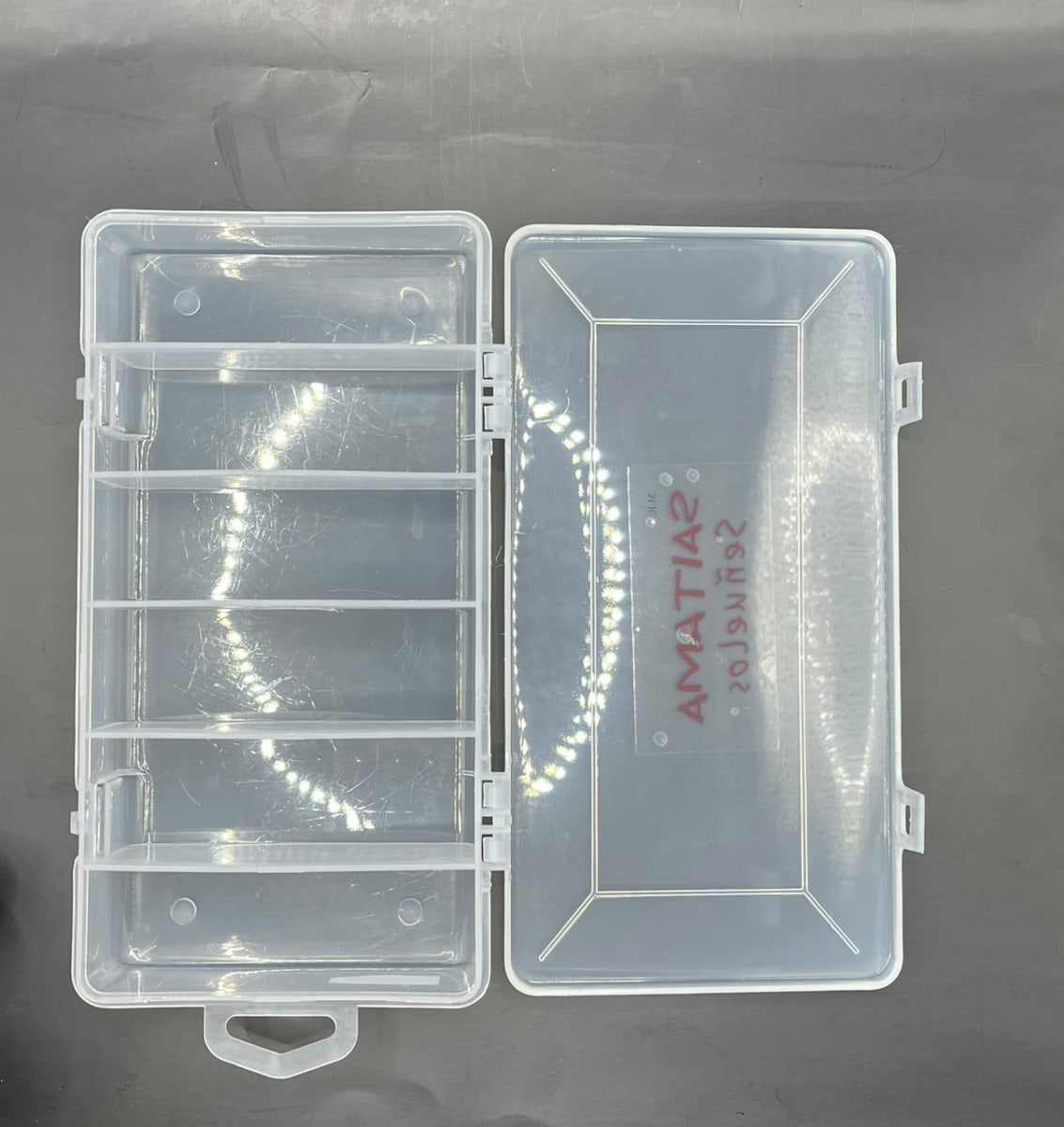 CAJA SAITAMA 20.5CM TRANSPARENTE1