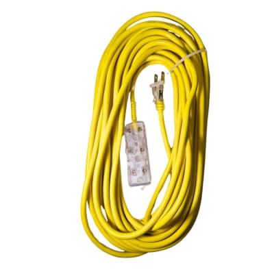 Extensión eléctrica 30 mt 3 tomas amarillo 16 AWG Home Light1