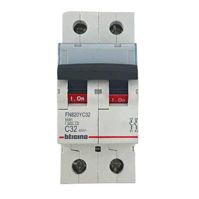 Interruptor termomagnético 2x32amp BTICINO1
