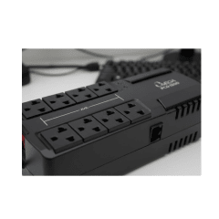 Estabilizador de voltaje 8 tomas (pcg-1200) negro Omega