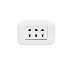 Toma corriente triple blanco Bticino comercial