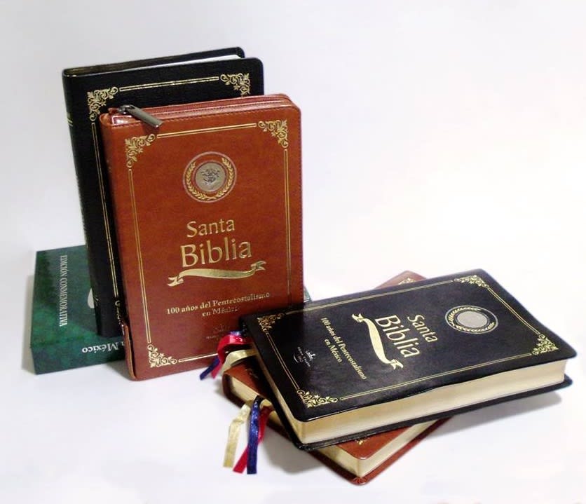 BIBLIA CONMEMORATIVA CON CIERRE2