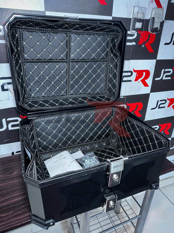 CAJUELA DE ABS 58 LITROS BIKER ( PLASTICA)