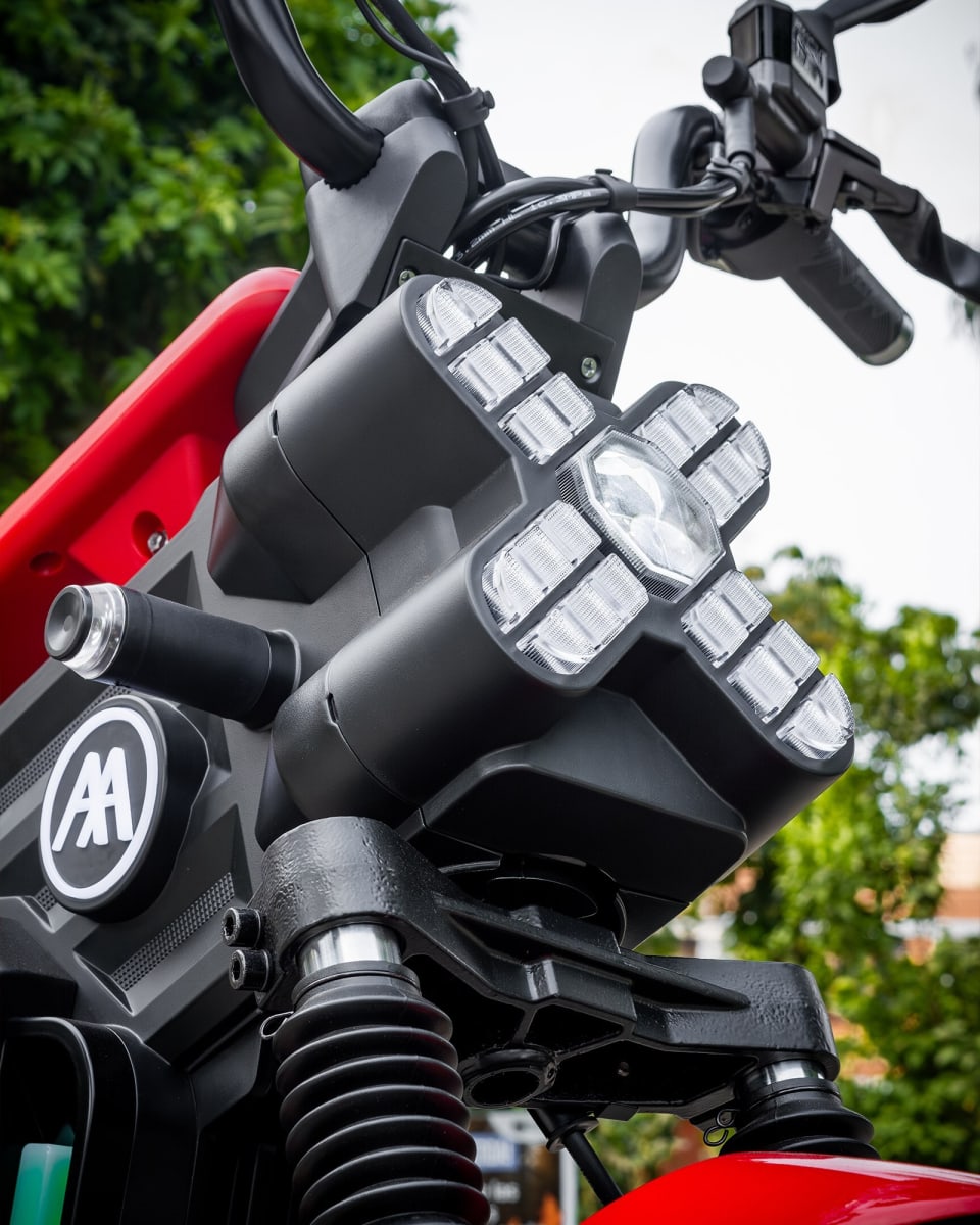 MOTO ELECTRICA AIMA HYHAWK8