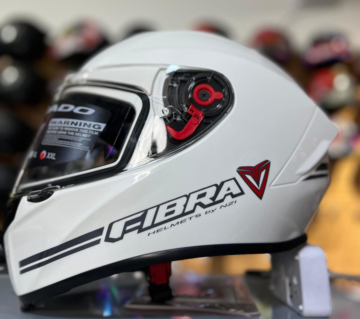 CASCO INTEGRAL FIBRA GIGA NOUVEAU BLANCO BRILLO2