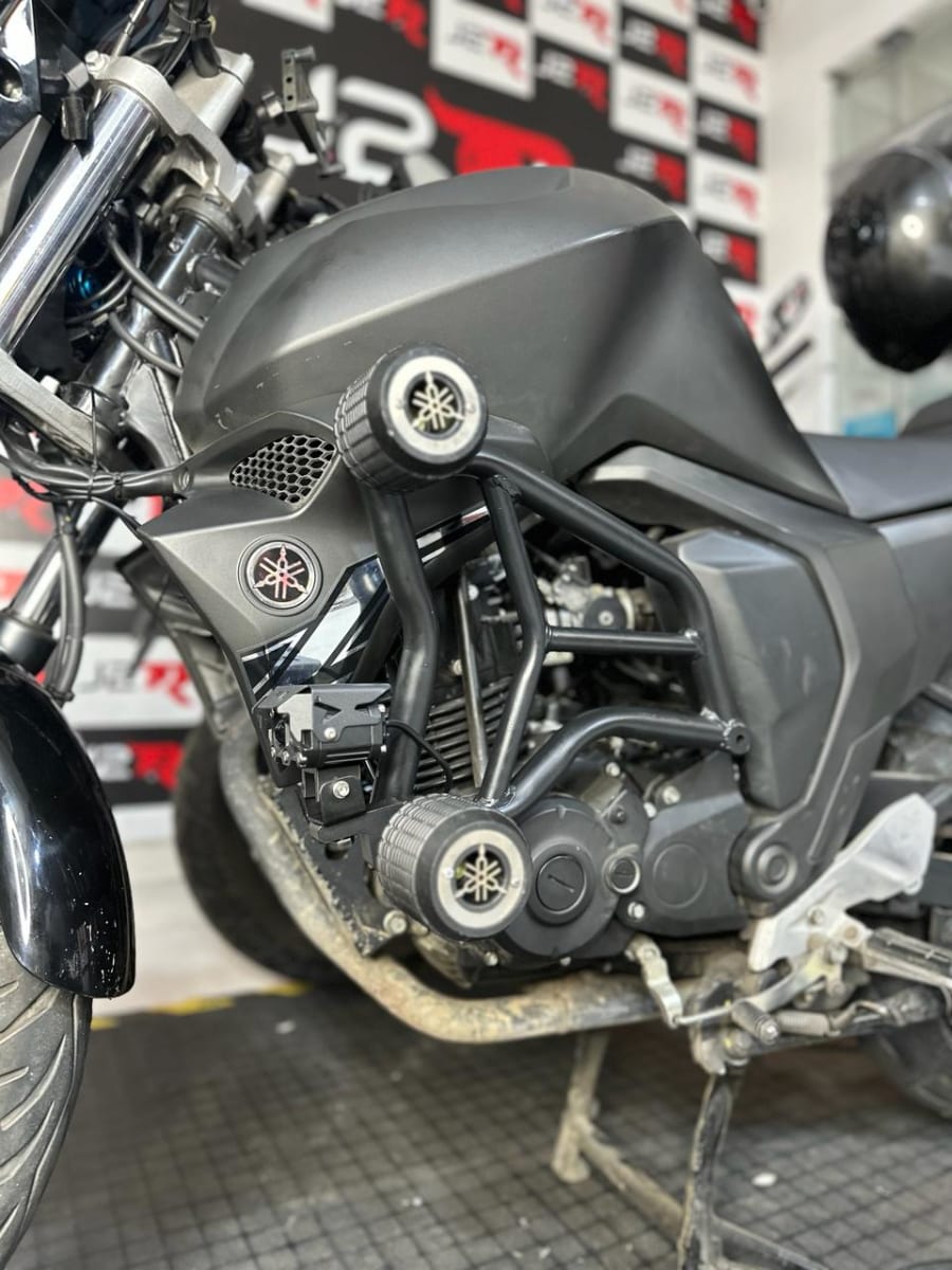SLIDER YAMAHA FZ2.0 FI DOBLE TOPE NEGRO  M2 -LM2