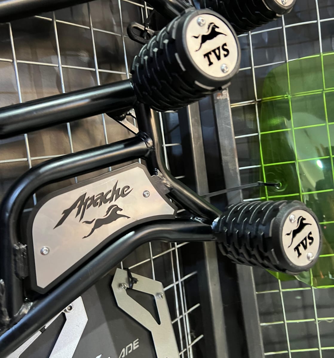 SLIDER DE LUJO TVS APACHE 180 / 160 DOBLE TOPE -LM3