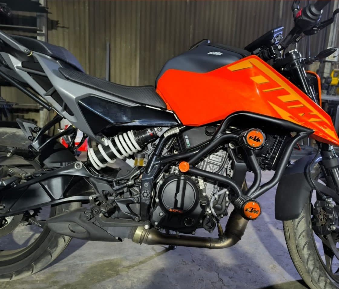 SLIDER KTM DUKE250 2024 DOBLE TOPE -LM1