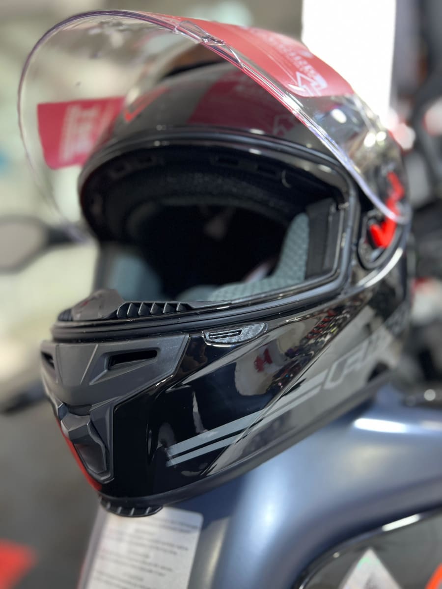 CASCO INTEGRAL FIBRA GIGA NEGRO SOLID BRILLO4