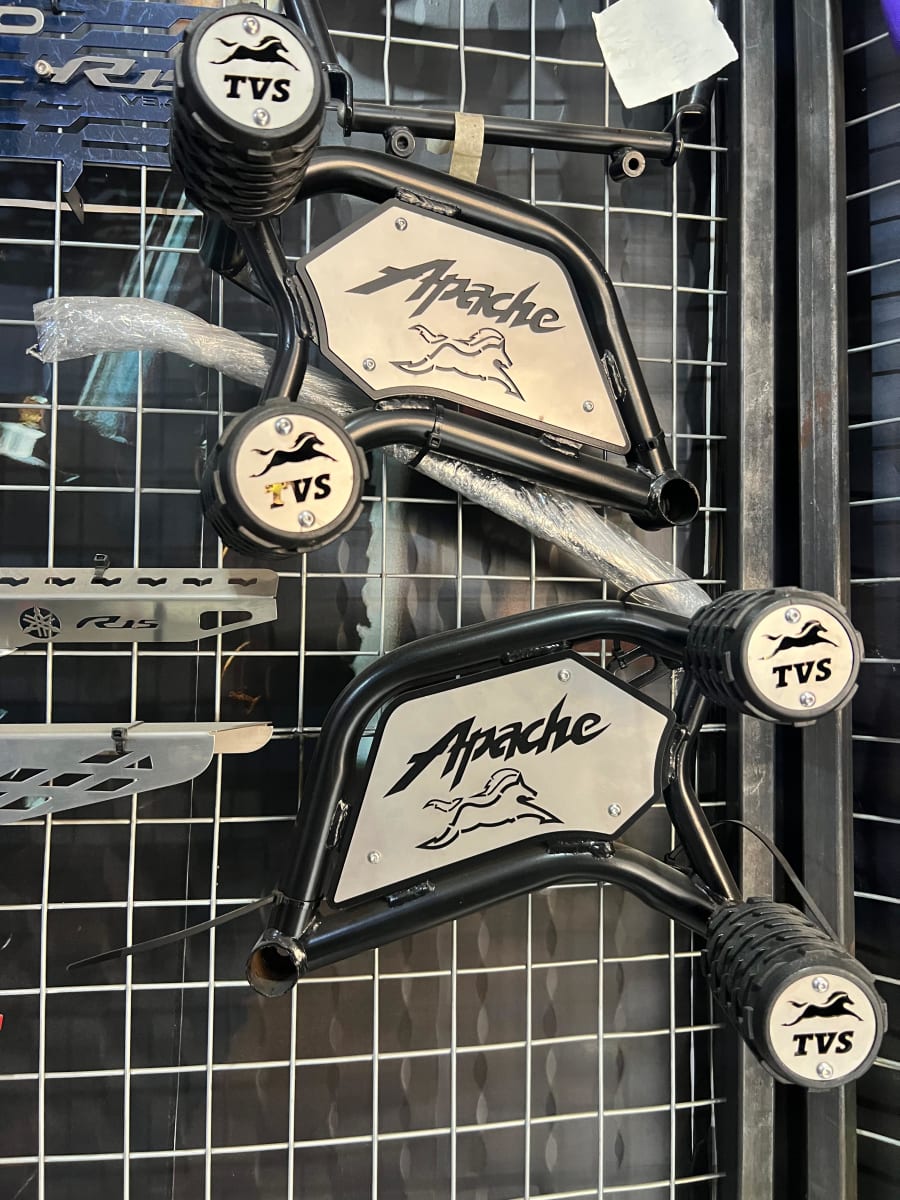 SLIDER DE LUJO TVS APACHE 200 DOBLE TOPE -LM2