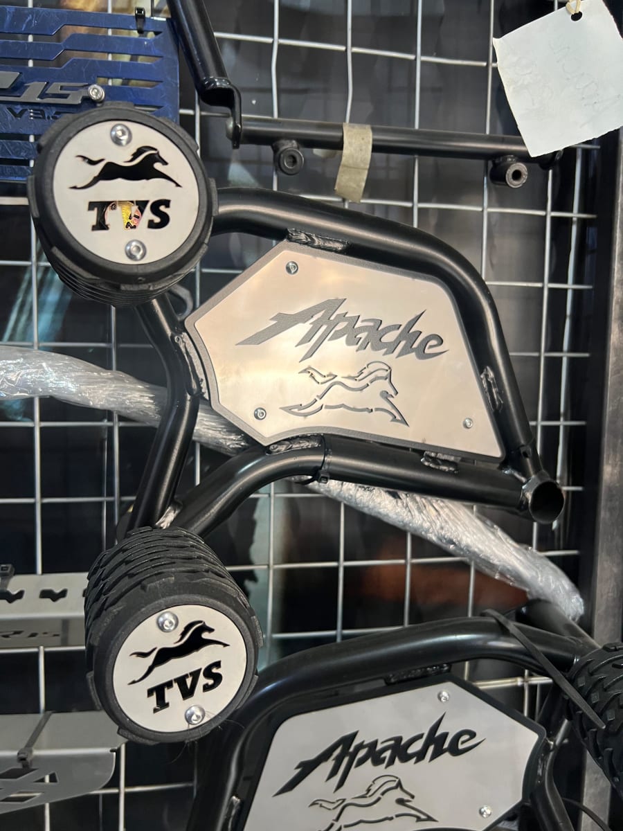 SLIDER DE LUJO TVS APACHE 200 DOBLE TOPE -LM3