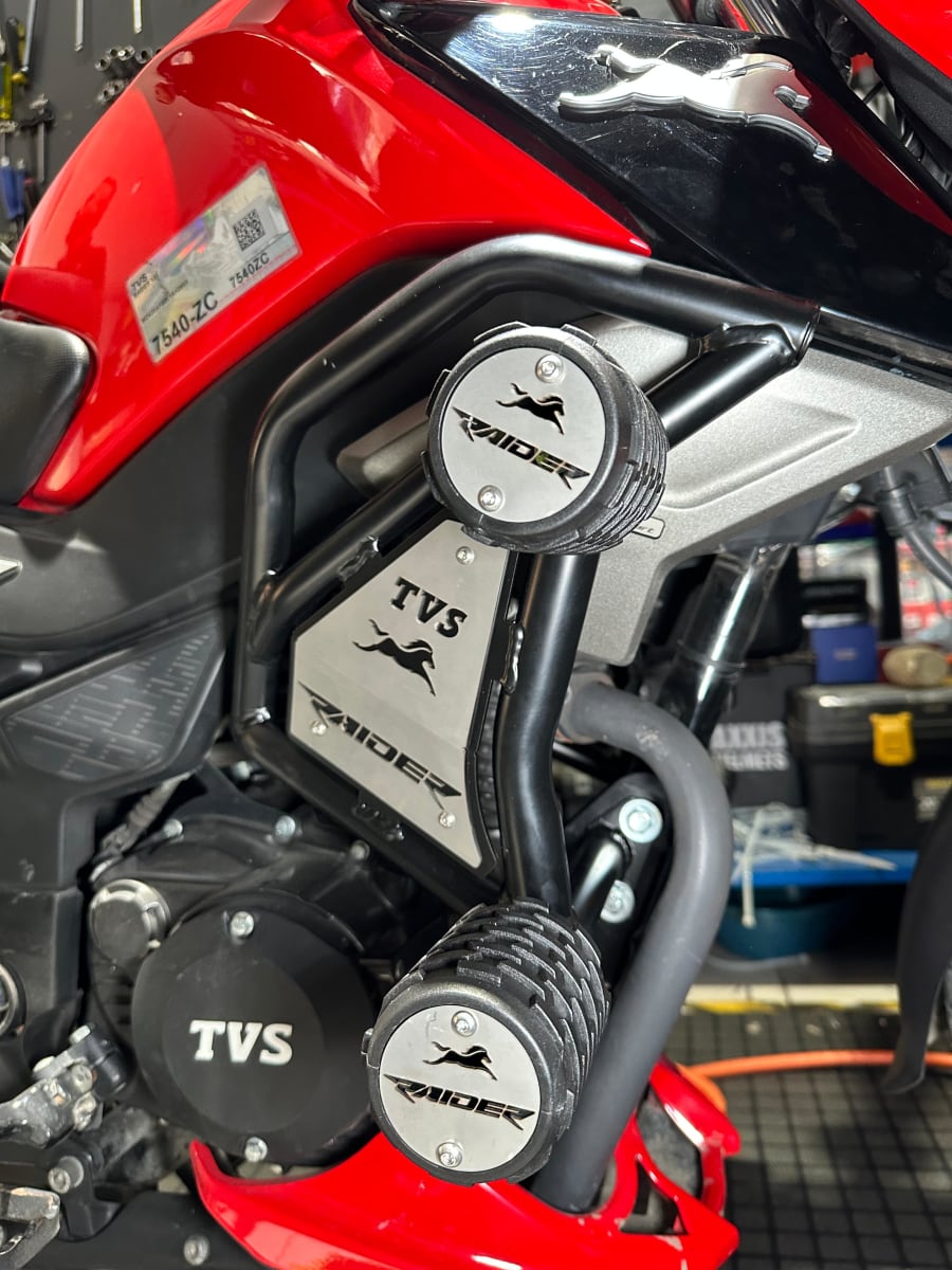 SLIDER DE LUJO TVS RAIDER125 DOBLE TOPE -LM3
