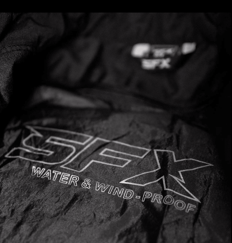 CASACA SFX  STREET HOMBRE NEGRA/NEGRA ENMALLADA6