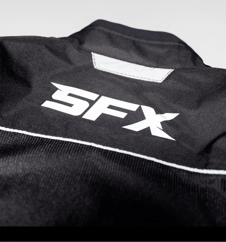 CASACA SFX  STREET HOMBRE NEGRA/NEGRA ENMALLADA5