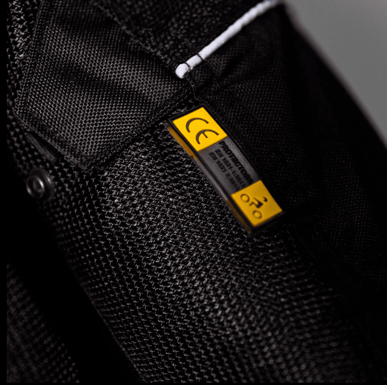 CASACA SFX  STREET NEGRA/AMARILLAENMALLADA3