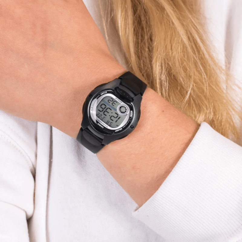 RELOJ CASIO LW-200-1BVDF