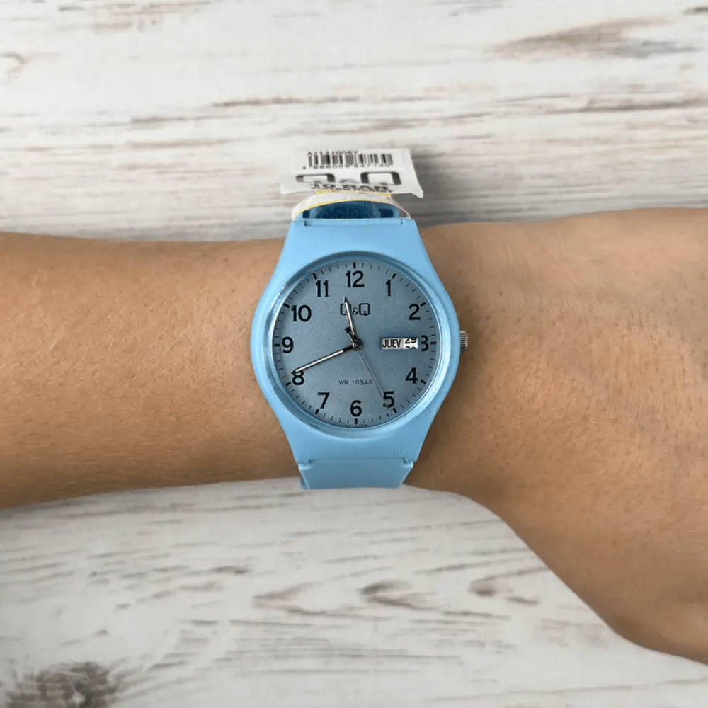 RELOJ Q&Q A212J006Y CELESTE2