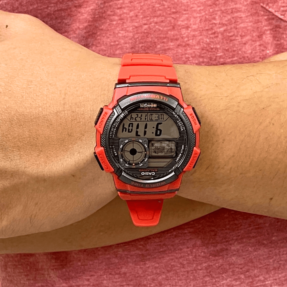 RELOJ CASIO AE-1000W-4AVDF WORLD TIME ROJO3