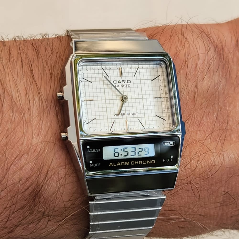 Reloj Casio Vintage AQ-800E-7ADF Análogo-Digital Acero Plateado Unisex2