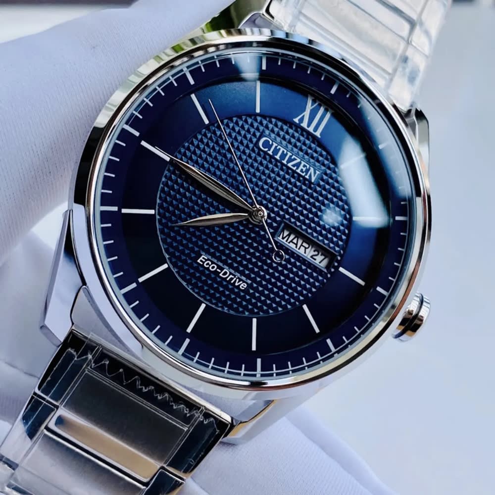 Reloj Citizen Eco-Drive AW0081-54L Plateado Dial Azul Acero Hombre5