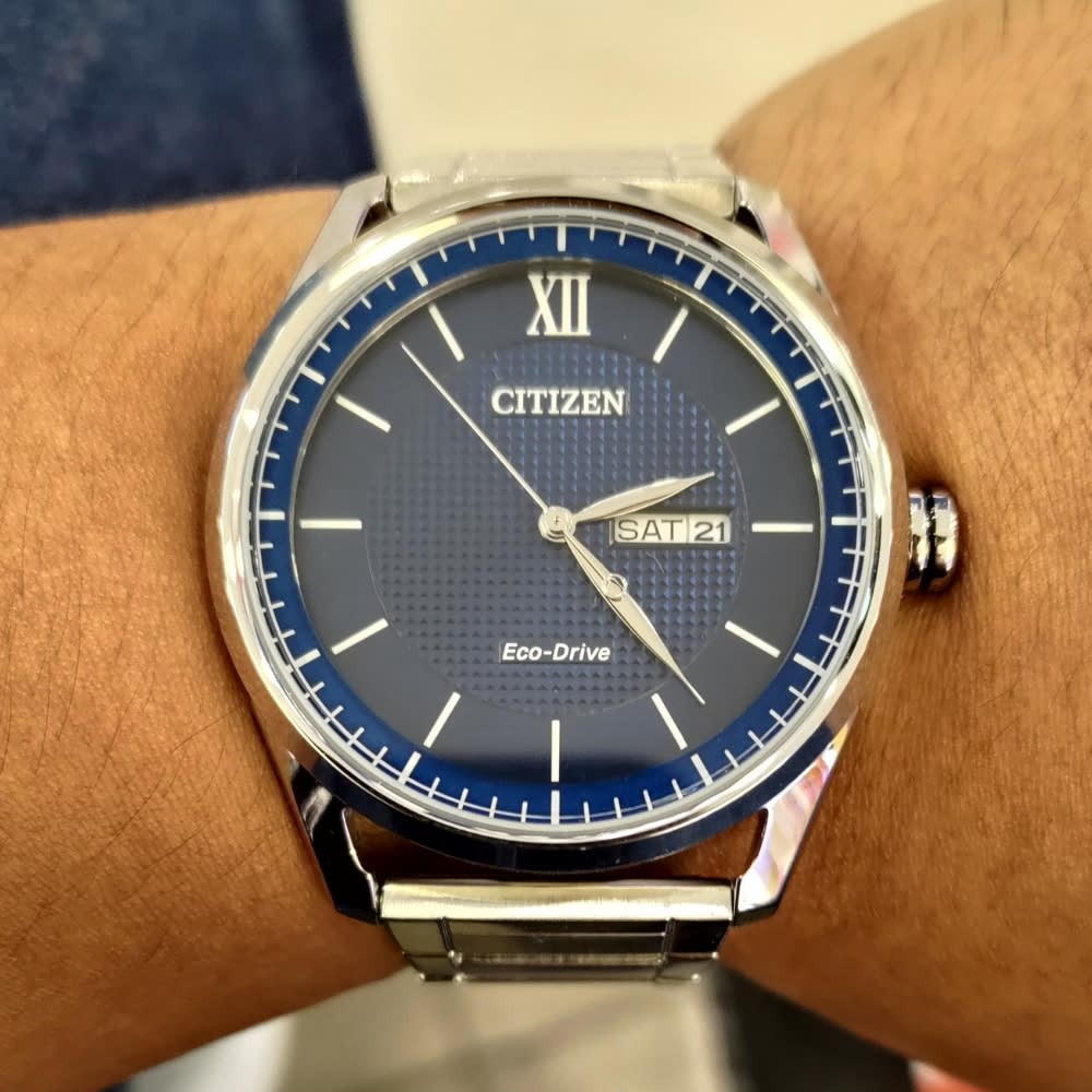 Reloj Citizen Eco-Drive AW0081-54L Plateado Dial Azul Acero Hombre3