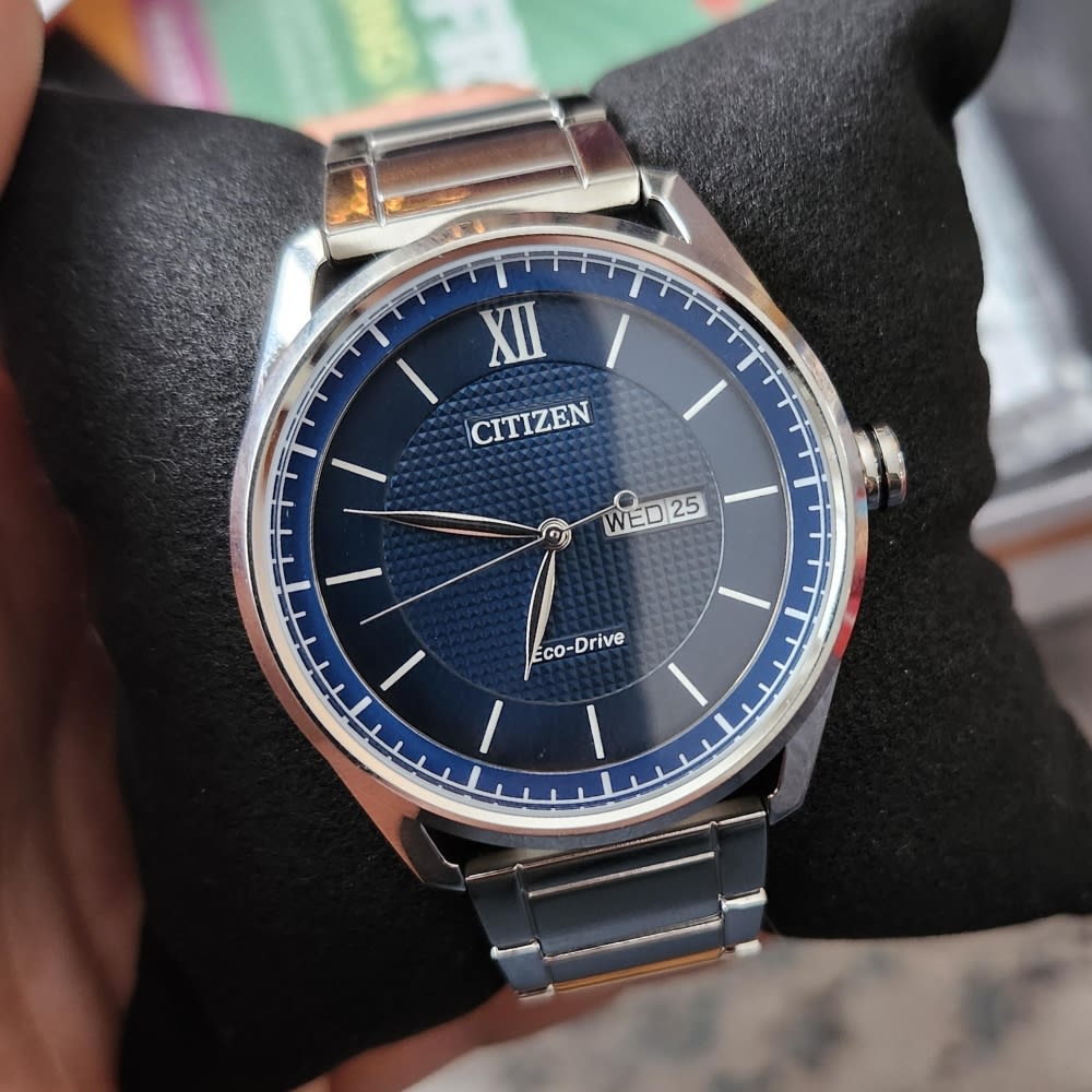 Reloj Citizen Eco-Drive AW0081-54L Plateado Dial Azul Acero Hombre4