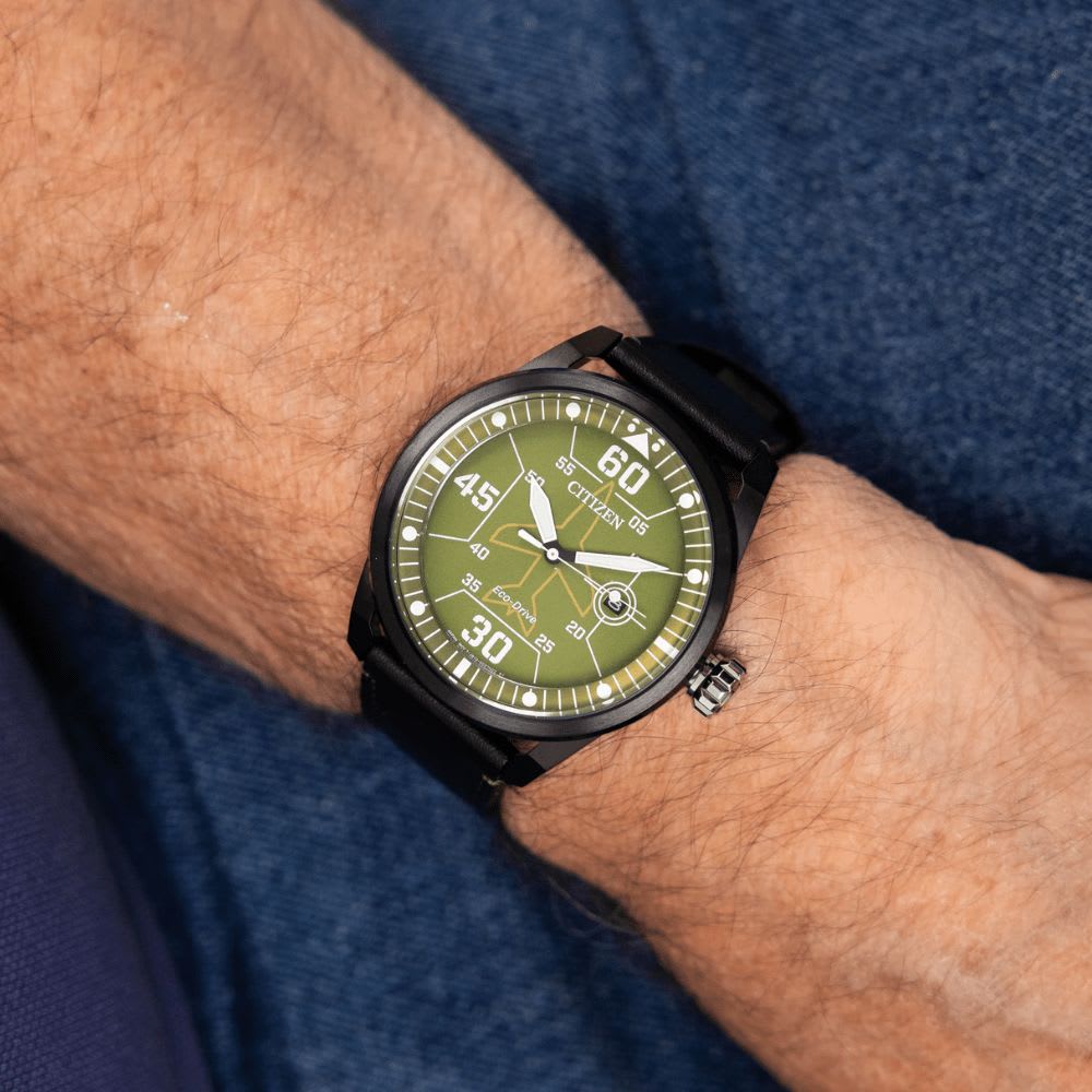 Reloj Citizen Eco-Drive AW1735-03X Negro Dial Verde Militar Acero Hombre2