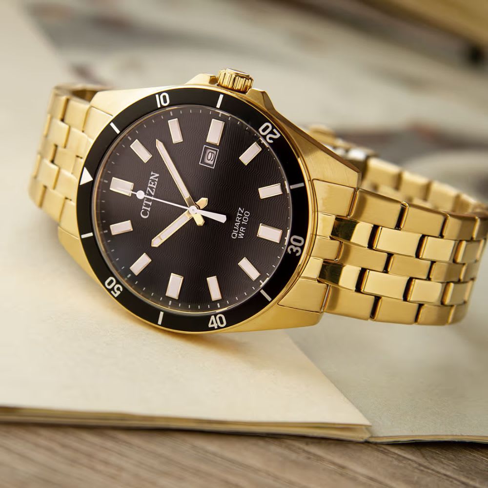 Reloj Citizen Quartz BI5052-59E Dorado Acero Dial Negro Hombre3