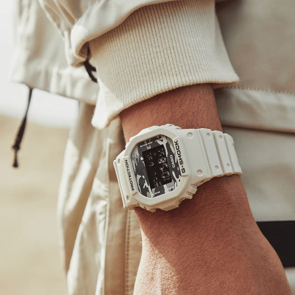 RELOJ CASIO G-SHOCK DW-5600CA-8DR2