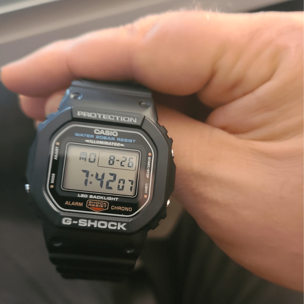 Reloj Casio G-shock DW-5600UE-1DR Origin Classic Resina Digital Negro Hombre2