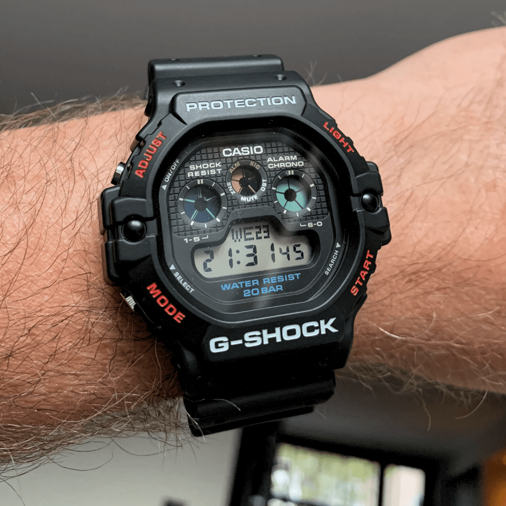 Reloj Casio G-Shock DW-5900U-1DR Clásico Retro Resina Negro Hombre3