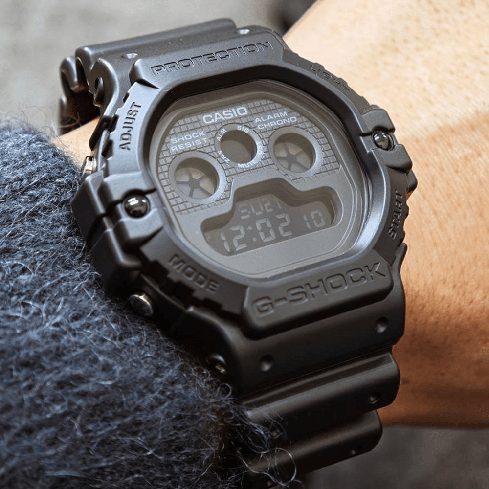Reloj Casio G-Shock DW-5900UBB-1DR Digital Táctico Negro Black Out Hombre3