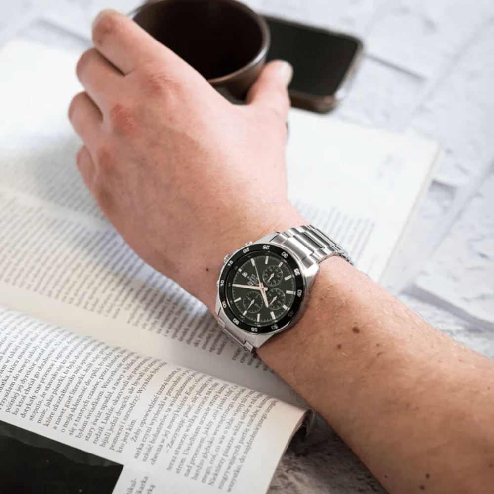 Reloj Casio Edifice EFR-526D-3AV Acero Dial Verde Análogo Plateado Hombre4