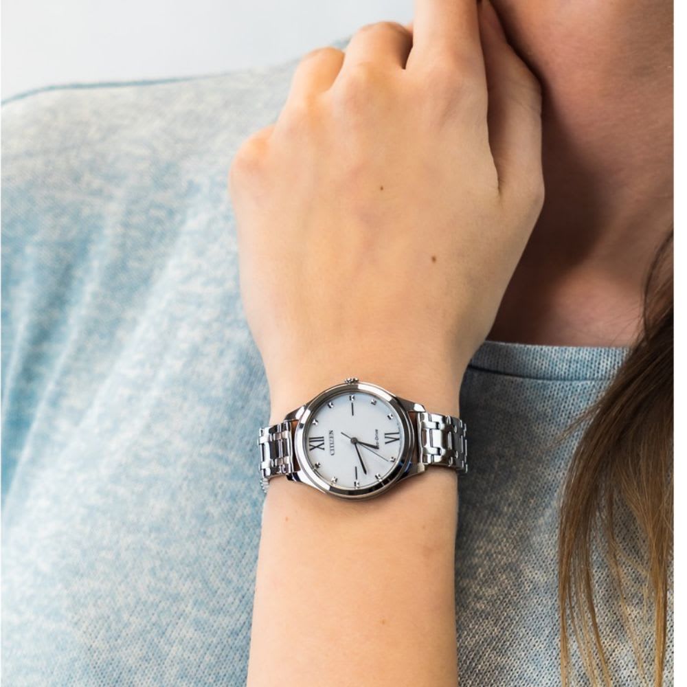 Reloj Citizen Eco-Drive EM0500-73A Plateado Dial Blanco Acero Mujer2