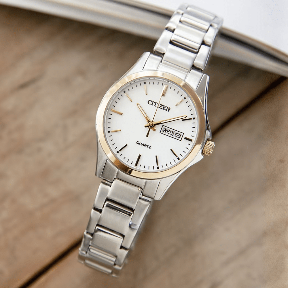 RELOJ CITIZEN EQ0596-87A QUARTZ PLATEADO3