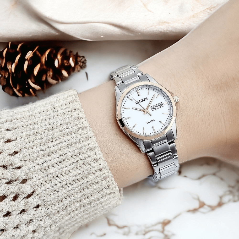RELOJ CITIZEN EQ0596-87A QUARTZ PLATEADO2