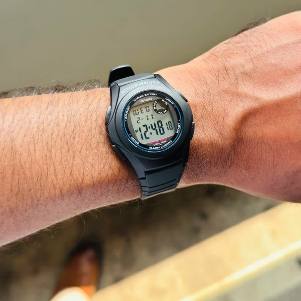 Reloj Casio Vintage F-200W-1ADF Digital Resina Negro Unisex3