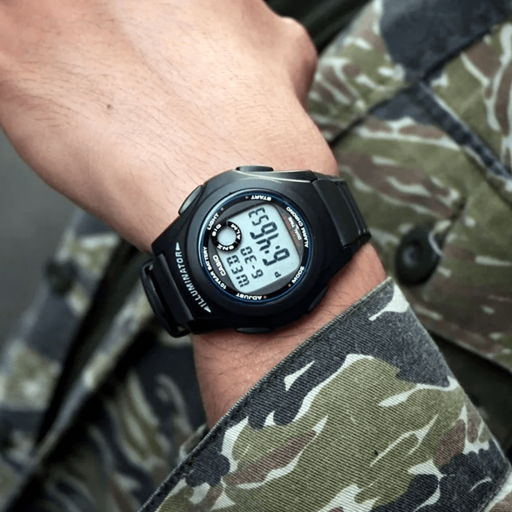 RELOJ CASIO F-200W-9ADF NEGRO2