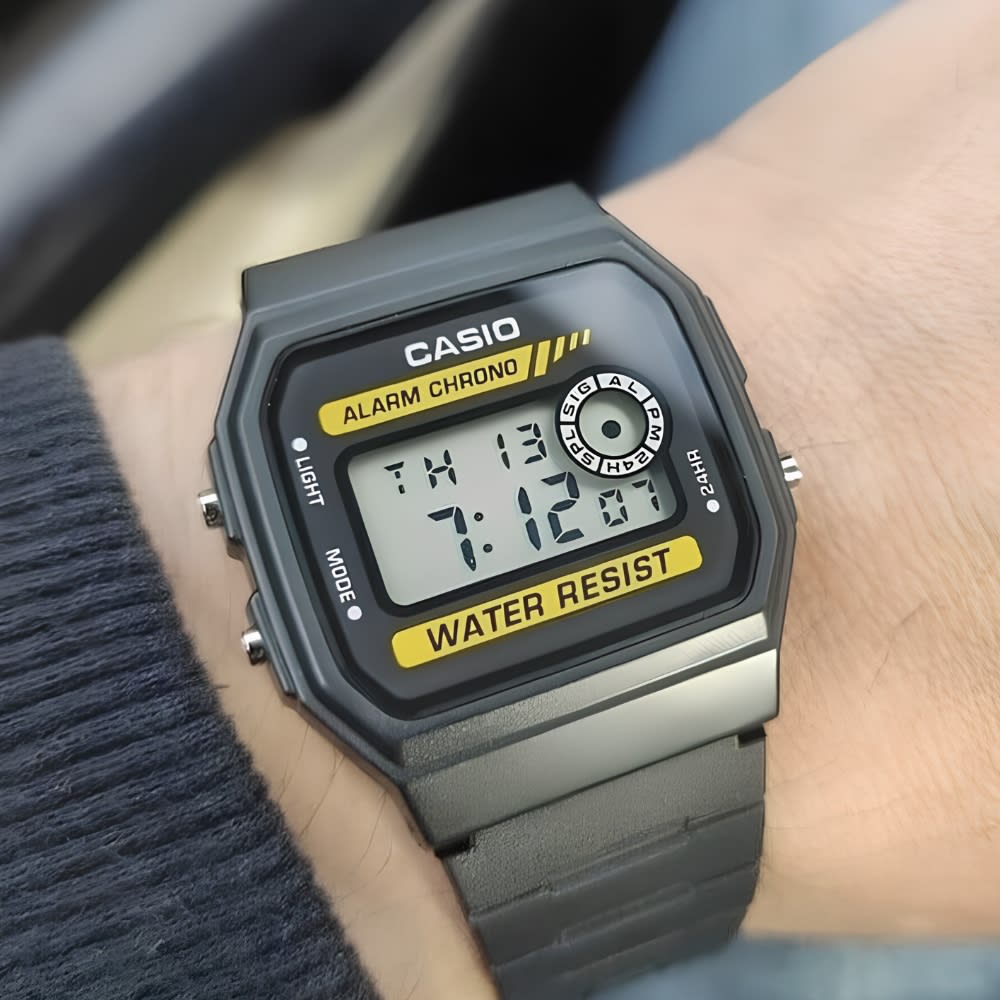 Reloj Casio Vintage F-94WA-9DG Digital Negro Amarillo Unisex3