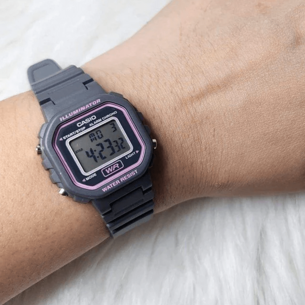 RELOJ CASIO LA-20WH-8ADF GRIS/ROSADO4