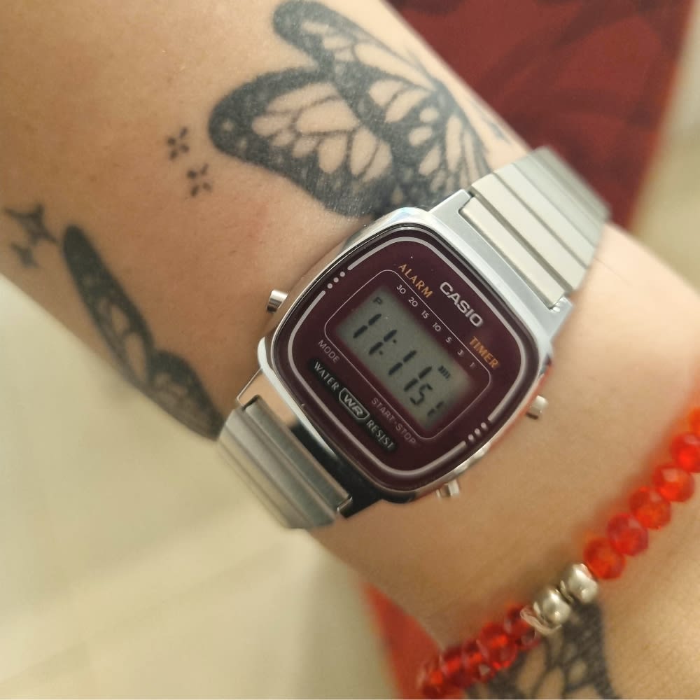 Reloj Casio Vintage LA670WA-4DF Digital Plateado Mujer3