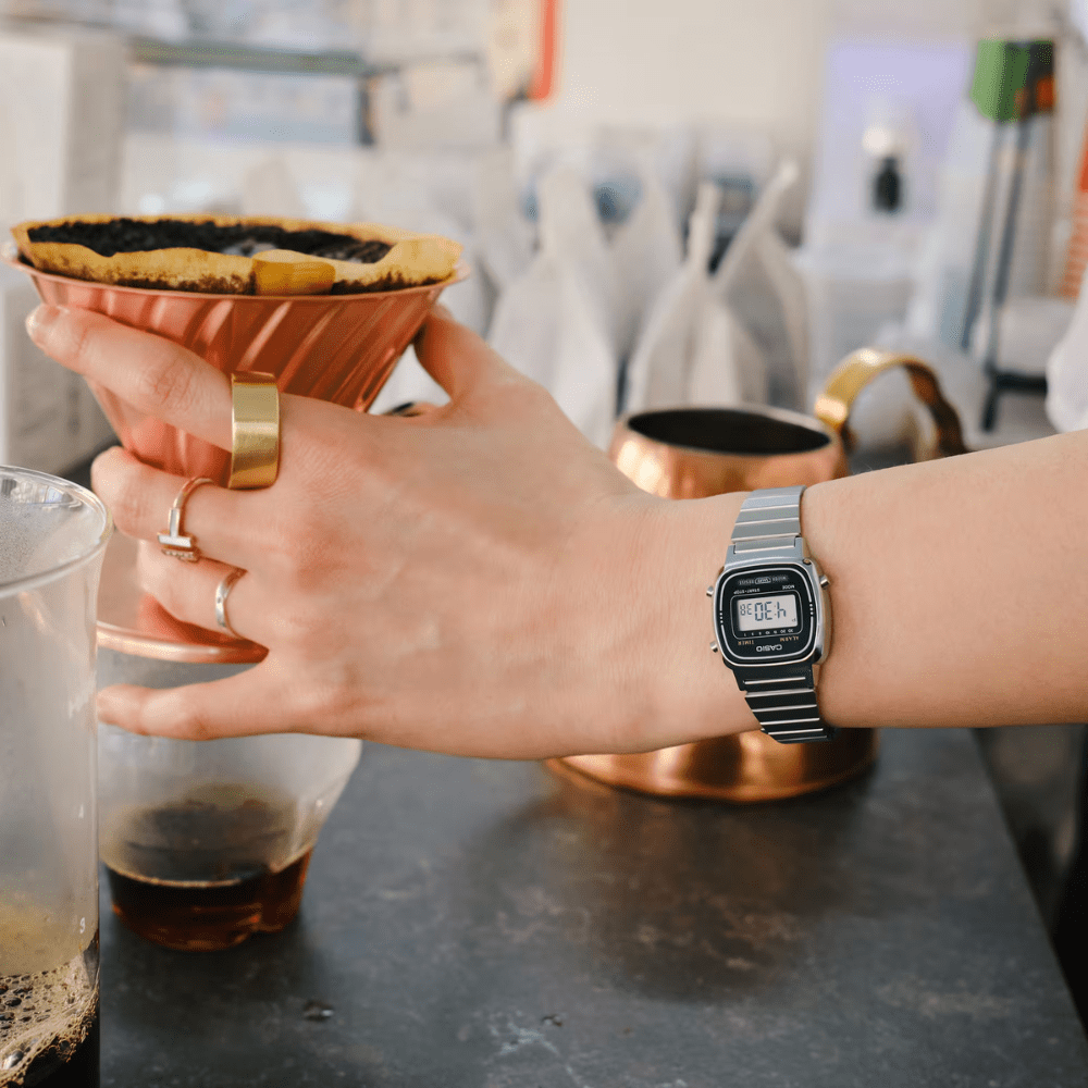 RELOJ CASIO LA670WD-1DF VINTAGE MINI PLATEADO3