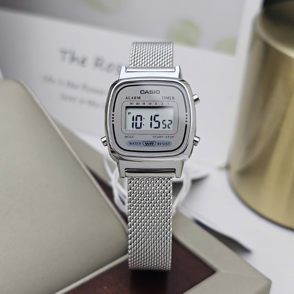 Reloj Casio Vintage LA670WEM-7DF Digital Plateado Mujer6