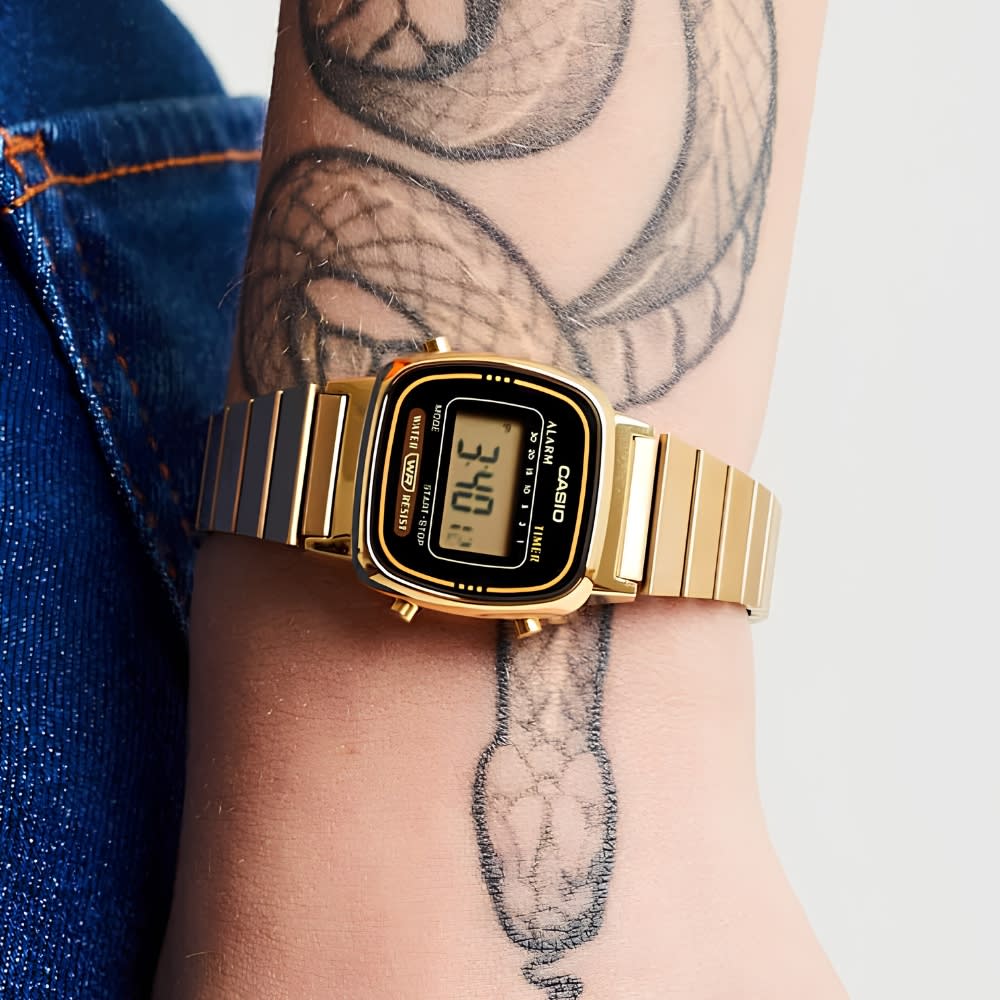 Reloj Casio Vintage LA670WGA-1DF Digital Dorado Mujer2