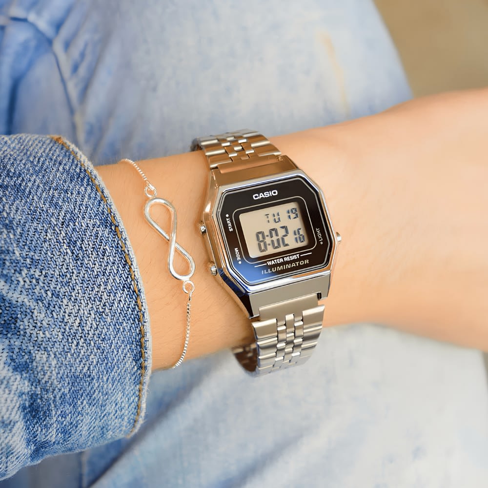 Reloj Casio Vintage LA680WA-1DF Digital Plateado Mujer4