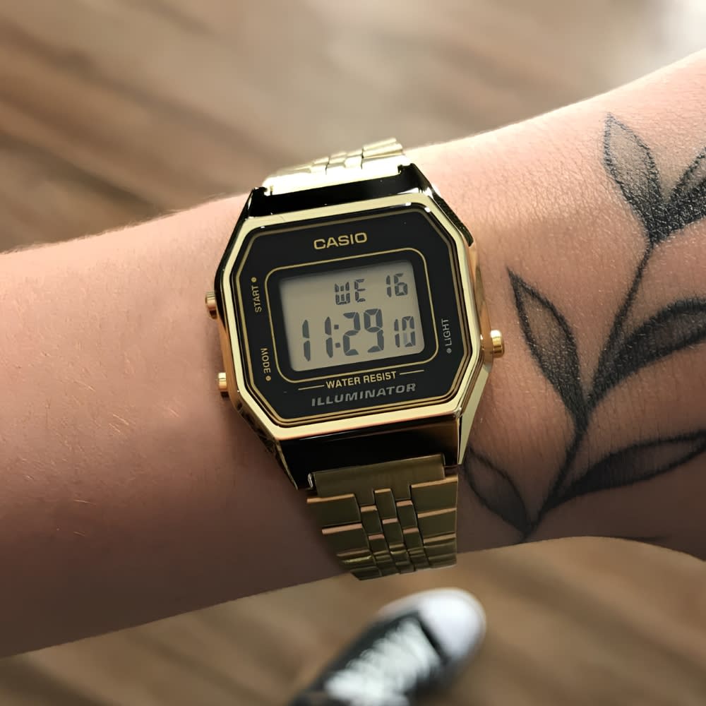 Reloj Casio Vintage LA680WGA-1DF Digital Acero Dorado Mujer2