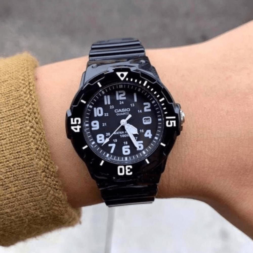 RELOJ CASIO LRW-200H-1BVDF NEGRO2